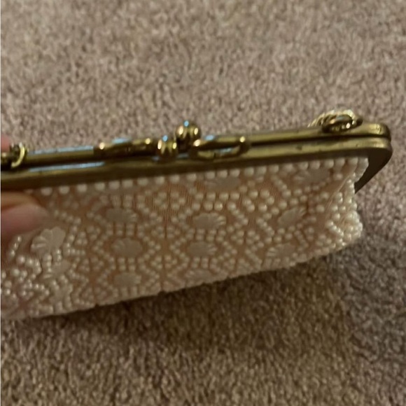 Vintage Ivory and Cream Purse - Picture 7 of 7
